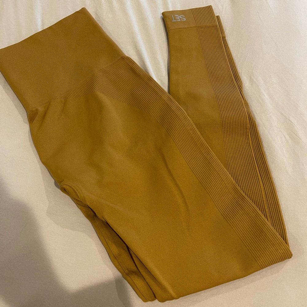 Set active leggings sculpt flex in color glow